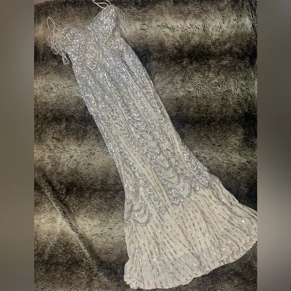 Shein 🌟HP🌟 Sequence Formal Gown-NWOT - Picture 5 of 15